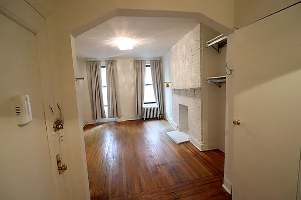 Rented by Corcoran | media 10