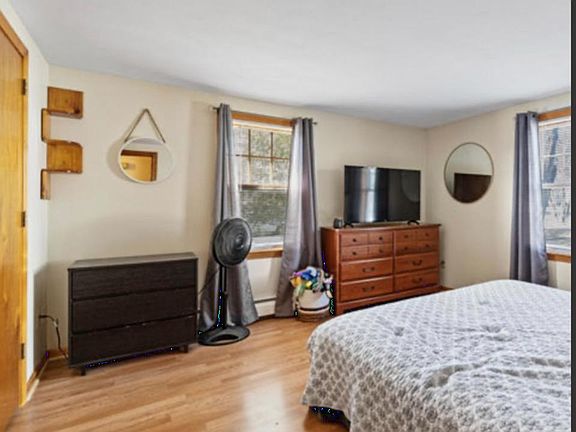 Large primary bedroom