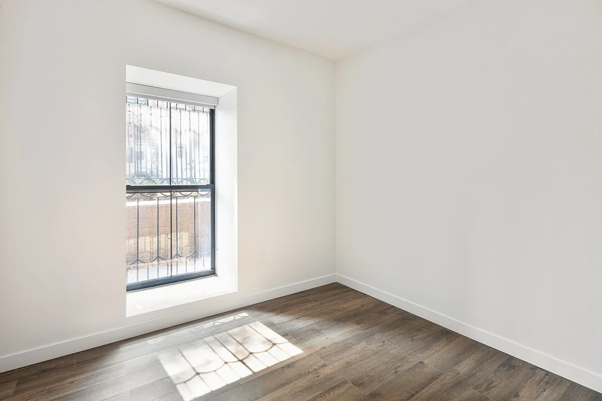 788 Willoughby Avenue — Photo 4