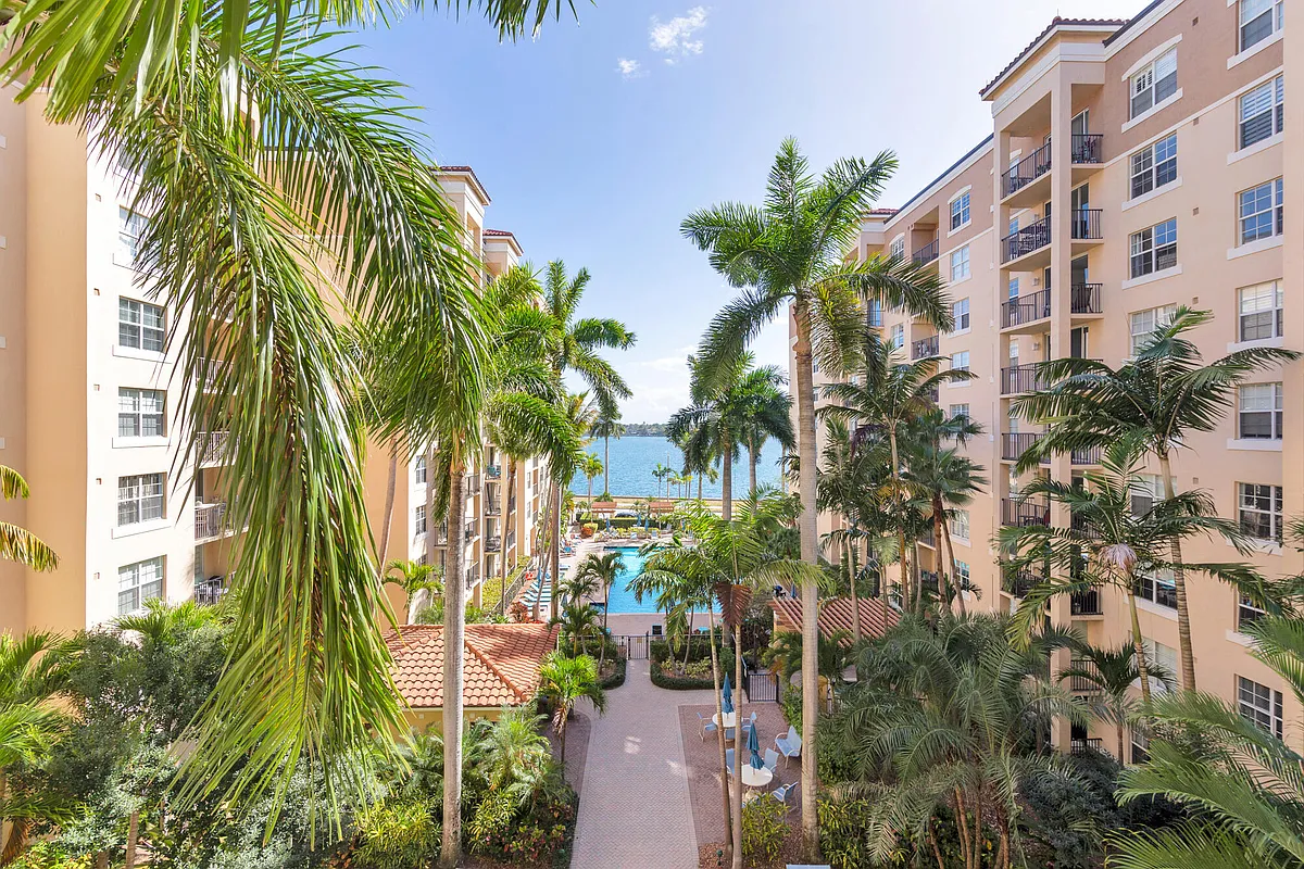 Building Photo - 1801 N Flagler Dr #519