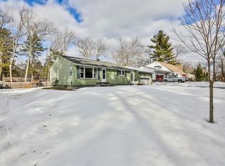 10 McGaw Bridge Rd, Merrimack, NH 03054