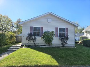 401 E High St, Morris, IL 60450