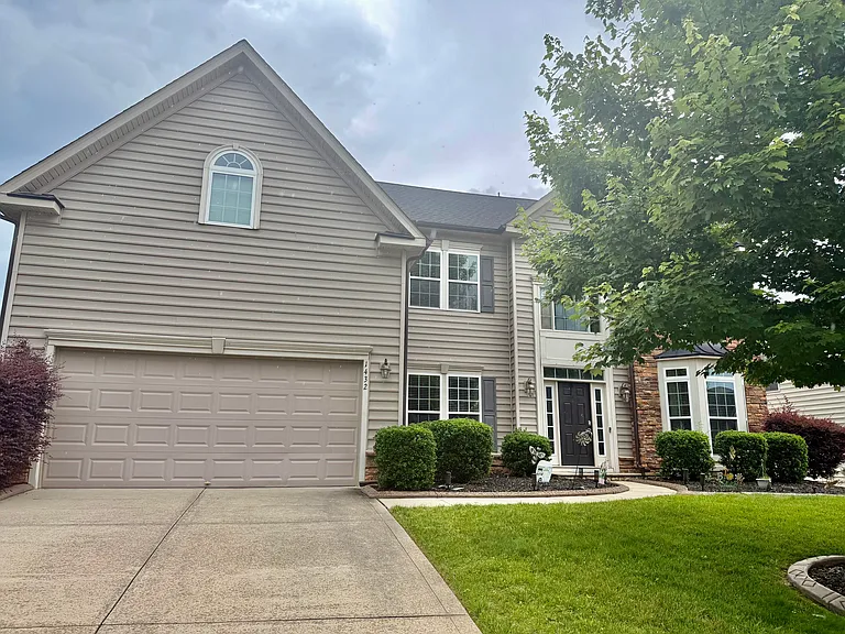 1432 Rosemont Dr — Photo 2