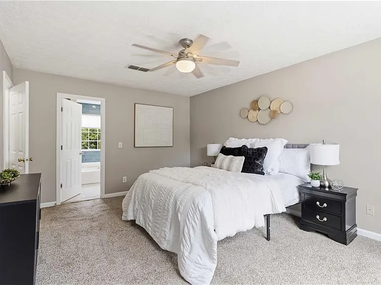 405 Plantation Way — Photo 24
