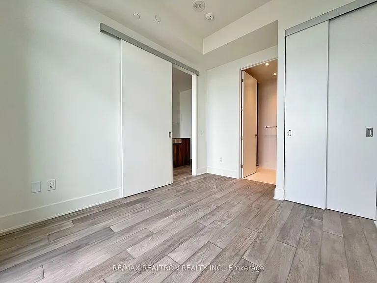 11 Yorkville Ave #6101 — Photo 15