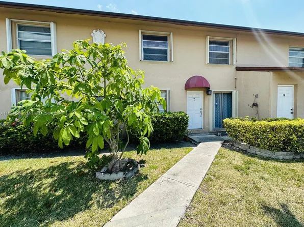 15280 SW 80th St APT 9, Miami, FL 33193
