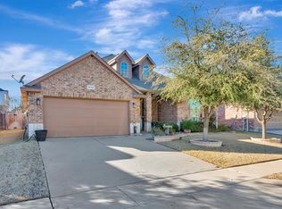 8113 Misty Water Dr, Fort Worth, TX 76131