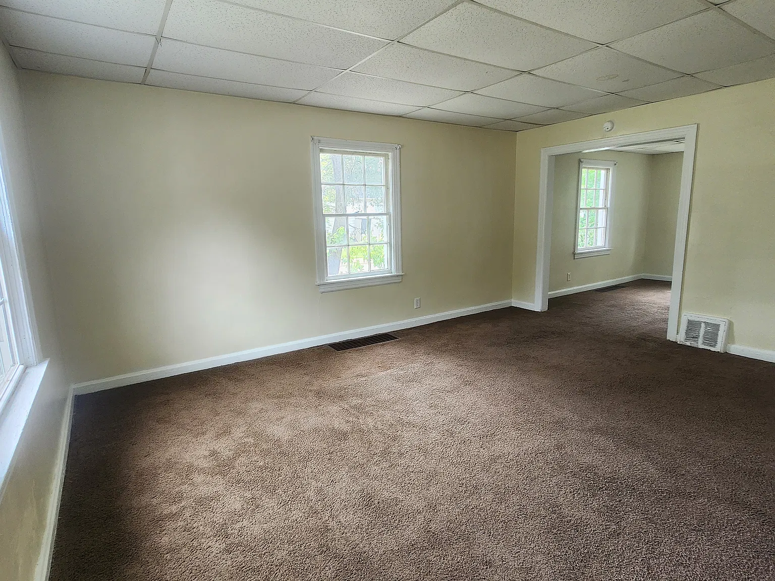 2 bed, 1160 sqft, $750 — Photo 2