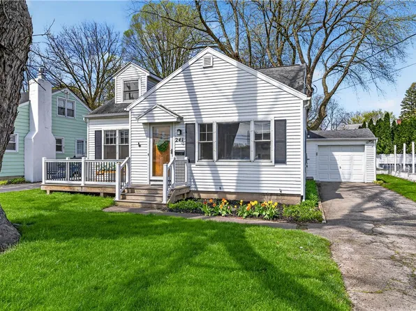 241 W Ivy St, East Rochester, NY 14445