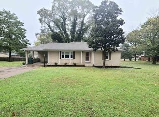 72 Charlesmeade Dr, Jackson, TN 38305