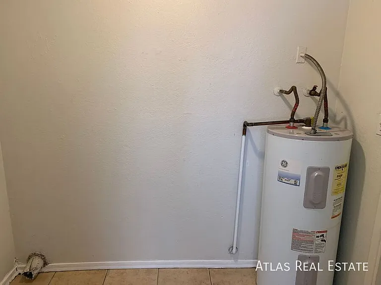 128 W Inglewood St #3 — Photo 15