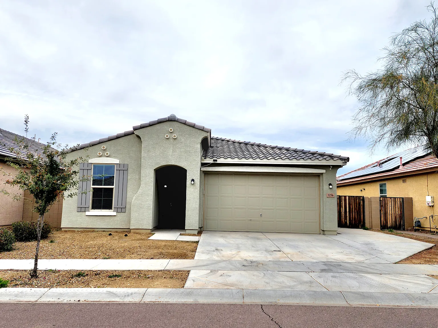4 bed, $4,250 — Photo 1