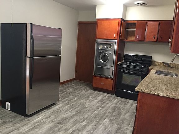 5th image of 6258 W Diversey Ave APT 1S