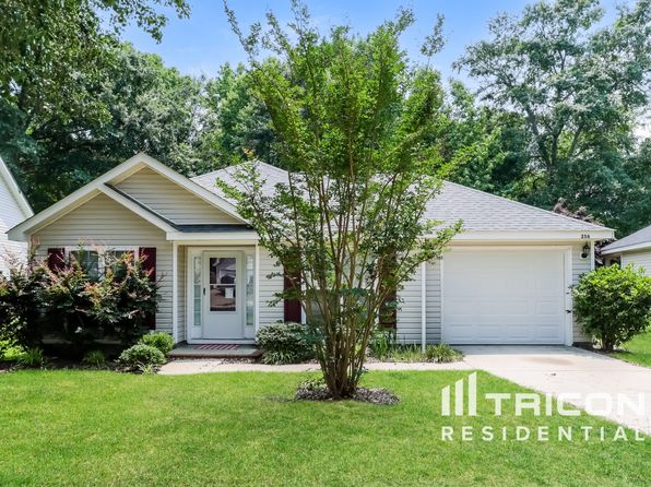256 Redbud Dr
