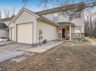 91 Fox Meadow Dr, Sicklerville, NJ 08081