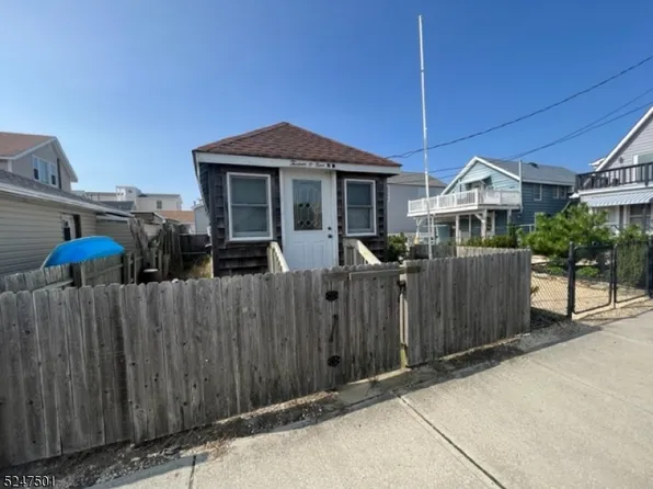 1309 Nw Central Ave, Seaside Park Boro, NJ 08752