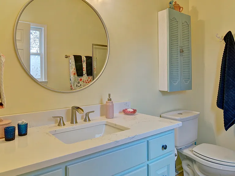 4060 Merritt Dr — Photo 19