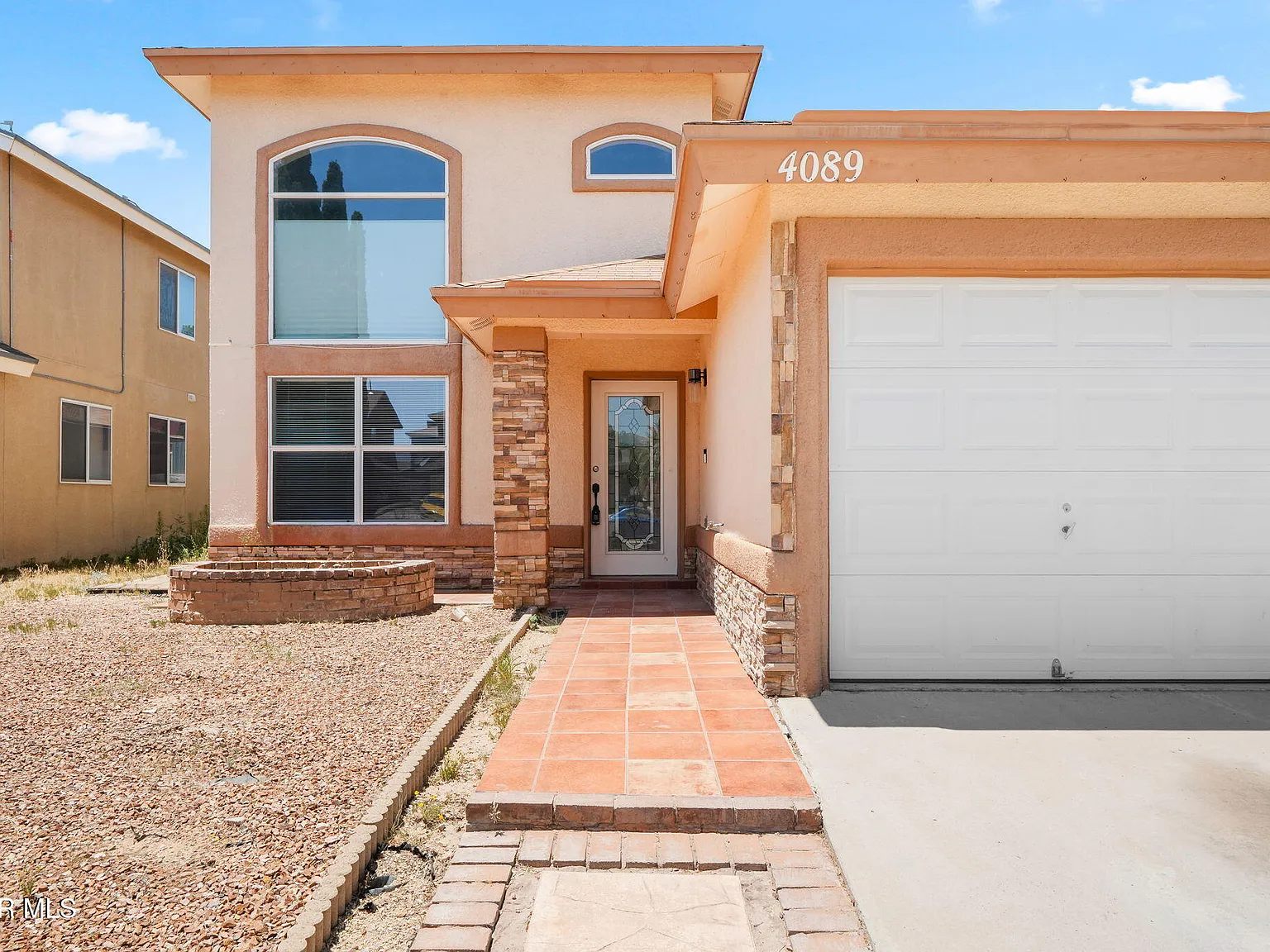5 bed, 2.0 bath, 1808 sqft, $1,700 — Photo 4