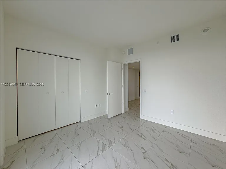 2000 Metropica Way #2009 — Photo 28