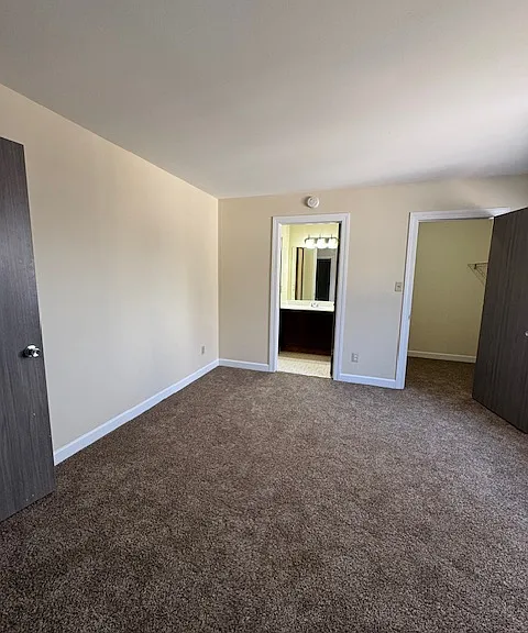 2820 W Mill Rd #E — Photo 13