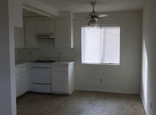 750 W Santa Cruz St APT 4, San Pedro, CA 90731
