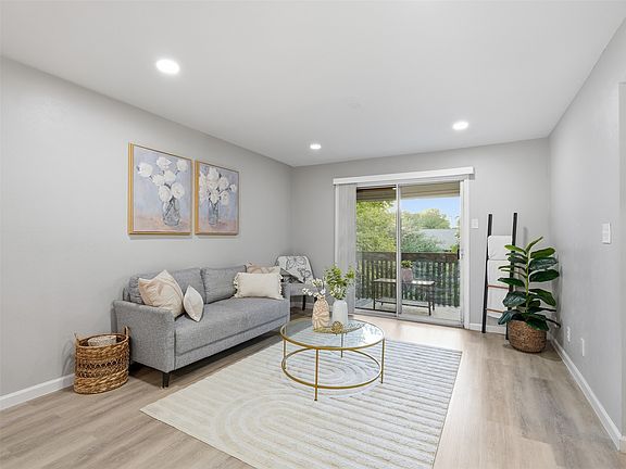 3rd image of 4851 Cedar Springs Rd #392