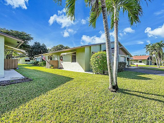 2nd image of 1734 Palmland Drive