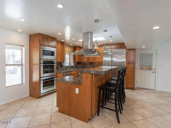 2236 E Contessa Circle, Mesa, AZ 85213