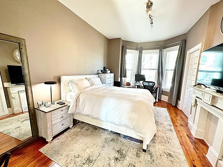 227 Webster St #1 — Photo 8