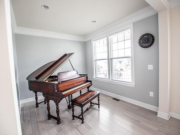 4th image of 15601 Habitat Ct