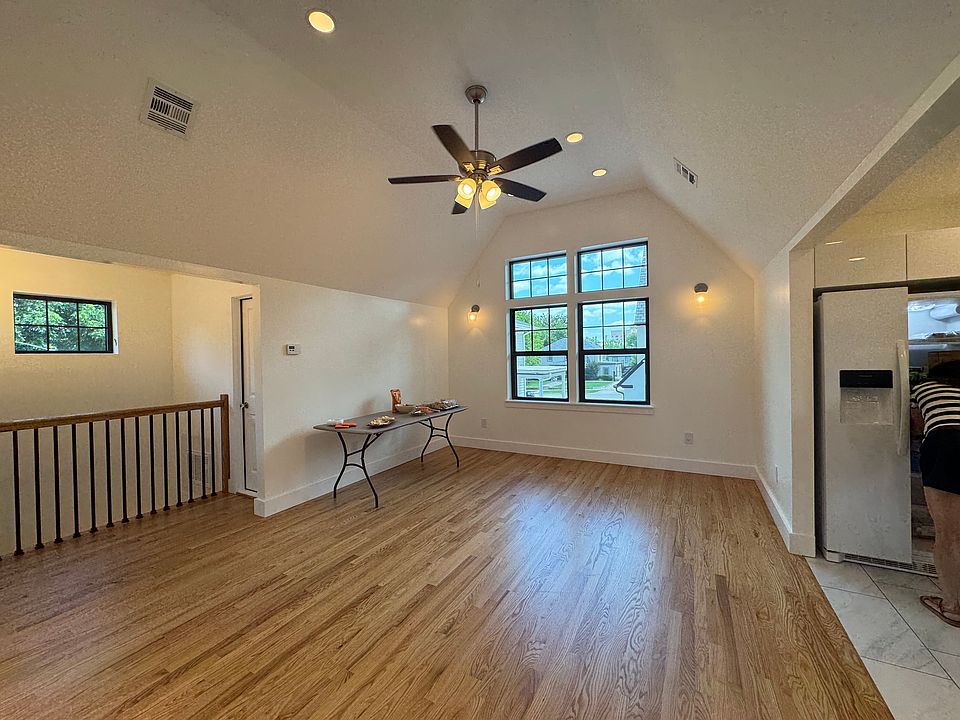 1st image of 1220 S Owasso Ave #1/2