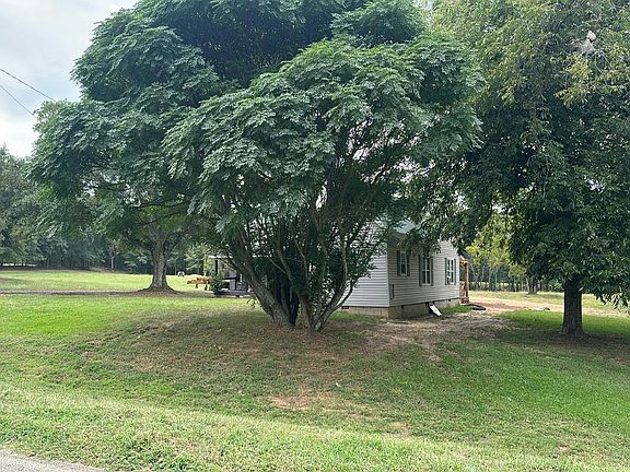 2nd image of 4243 Hunters Creek Rd