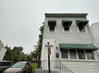 62 Passaic St, Trenton, NJ 08618