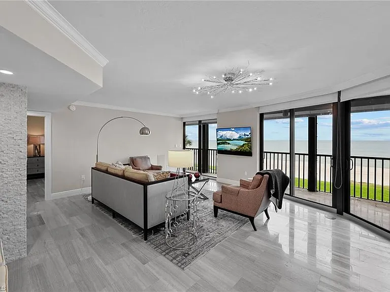 9653 Gulf Shore Dr #203 — Photo 2