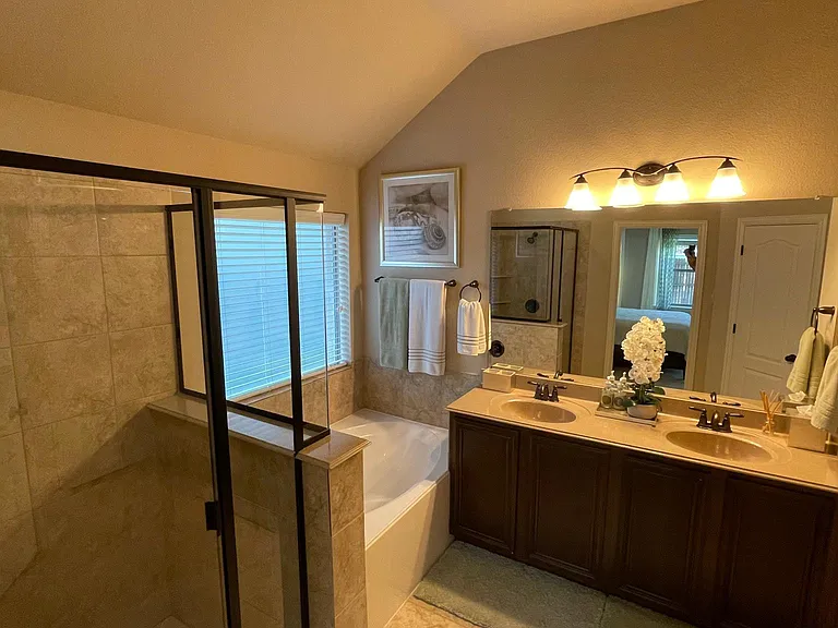 2625 Frances Ln — Photo 12