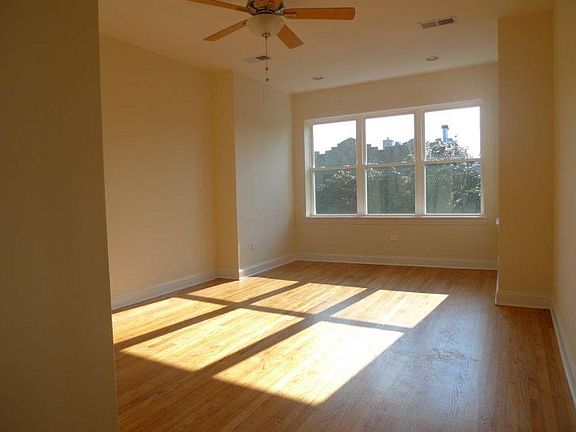 4th image of 2641 N Fairfield Ave APT 3