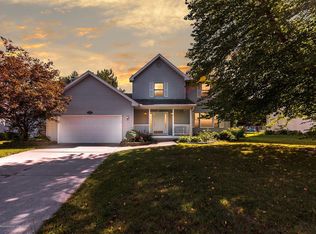 2527 Brookview Ln, Dewitt, MI 48820
