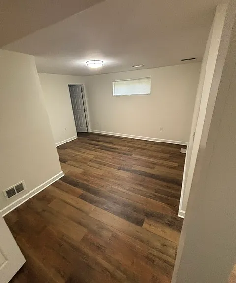 4404 Banks Pl NE — Photo 11
