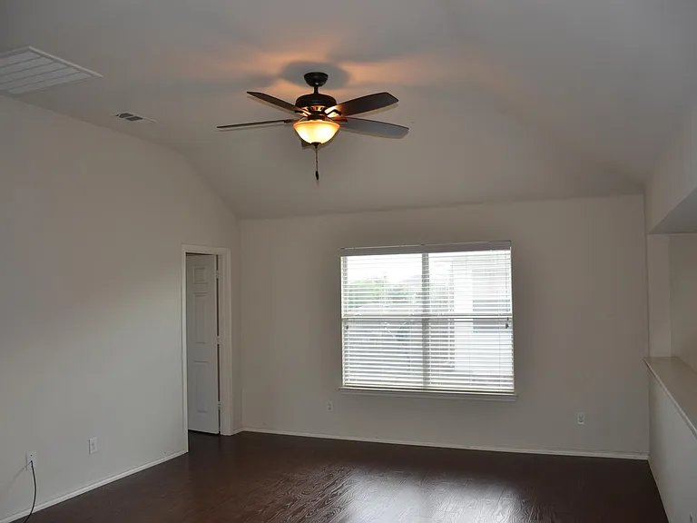 3305 Ocean Dr — Photo 15