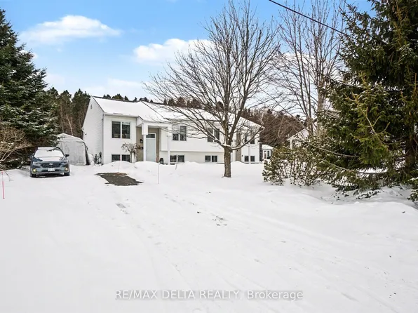 542 A Devista Blvd, Alfred And Plantagenet, ON K0B 1A0