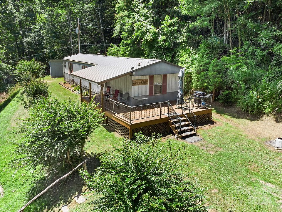 1st image of 221 Buckeye Hollow Rd