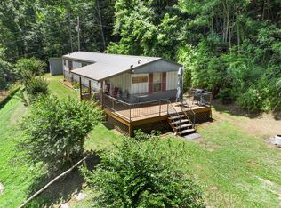 221 Buckeye Hollow Rd, Bakersville, NC 28705