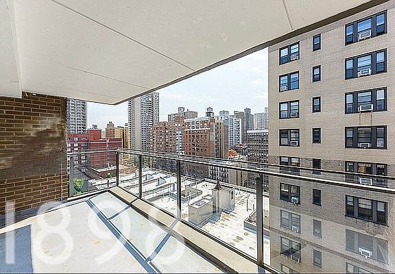 4th image of 160 W 97th St #11DD