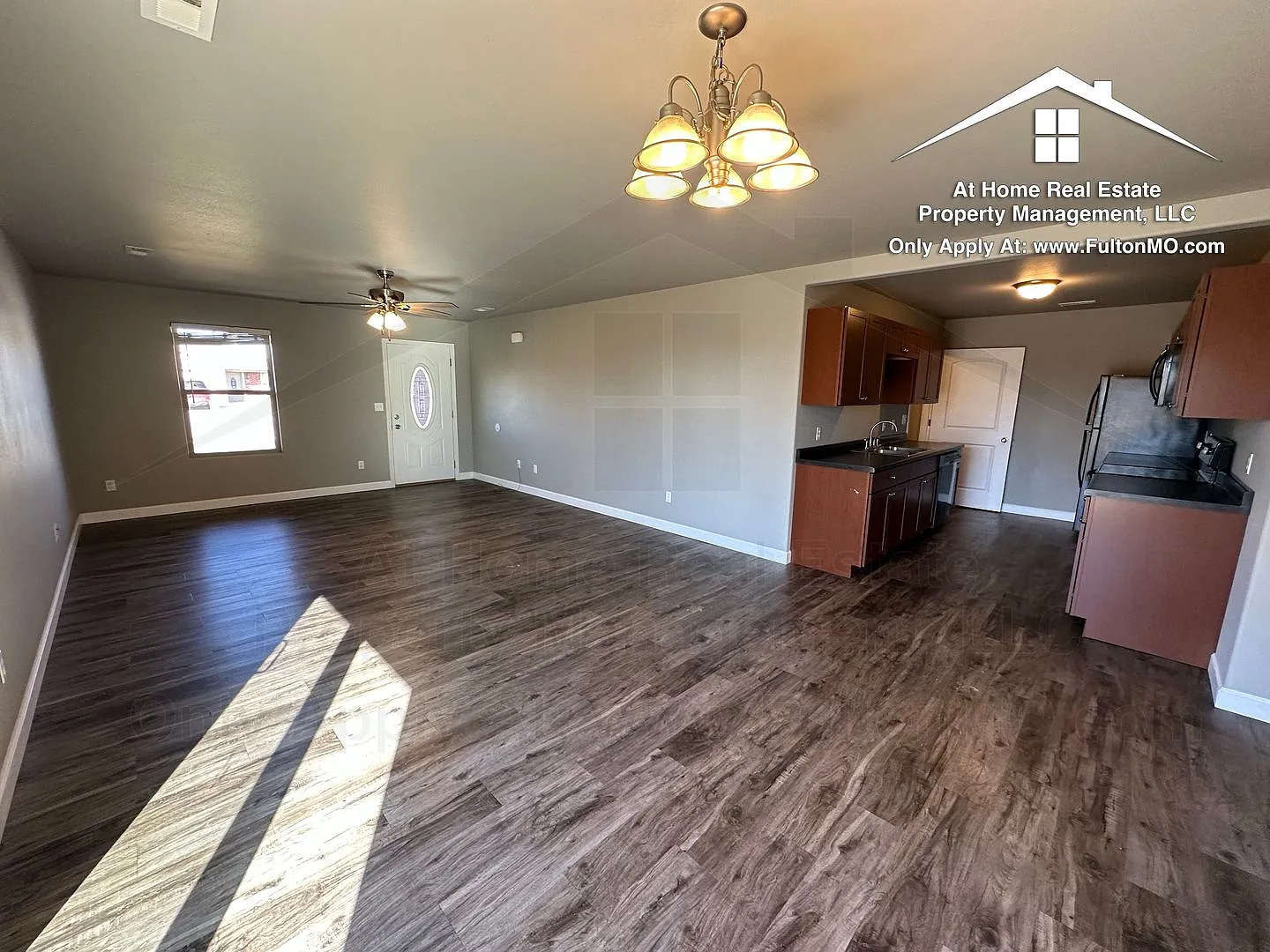 515 Commons Drive — Photo 3