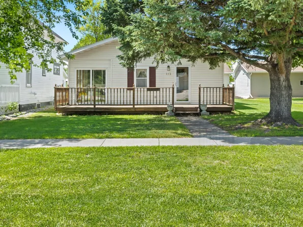 312 6th Ave N, Casselton, ND 58012