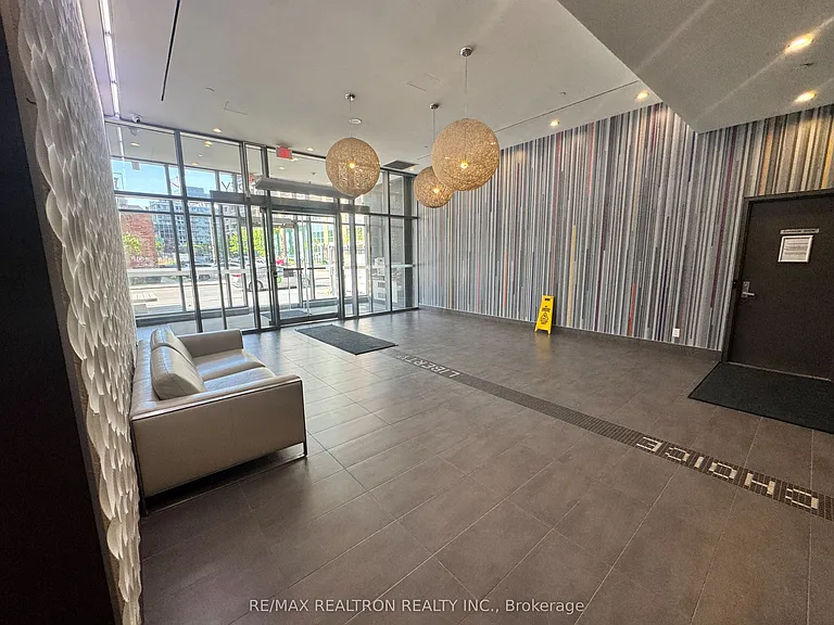 150 E Liberty St #407 — Photo 21
