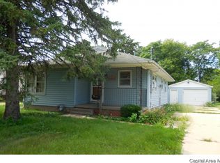1050 S Seminary St, Galesburg, IL 61401