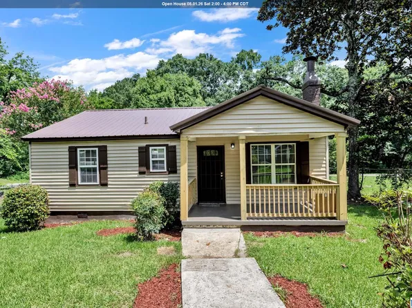 47 Lakeside Dr, Childersburg, AL 35044
