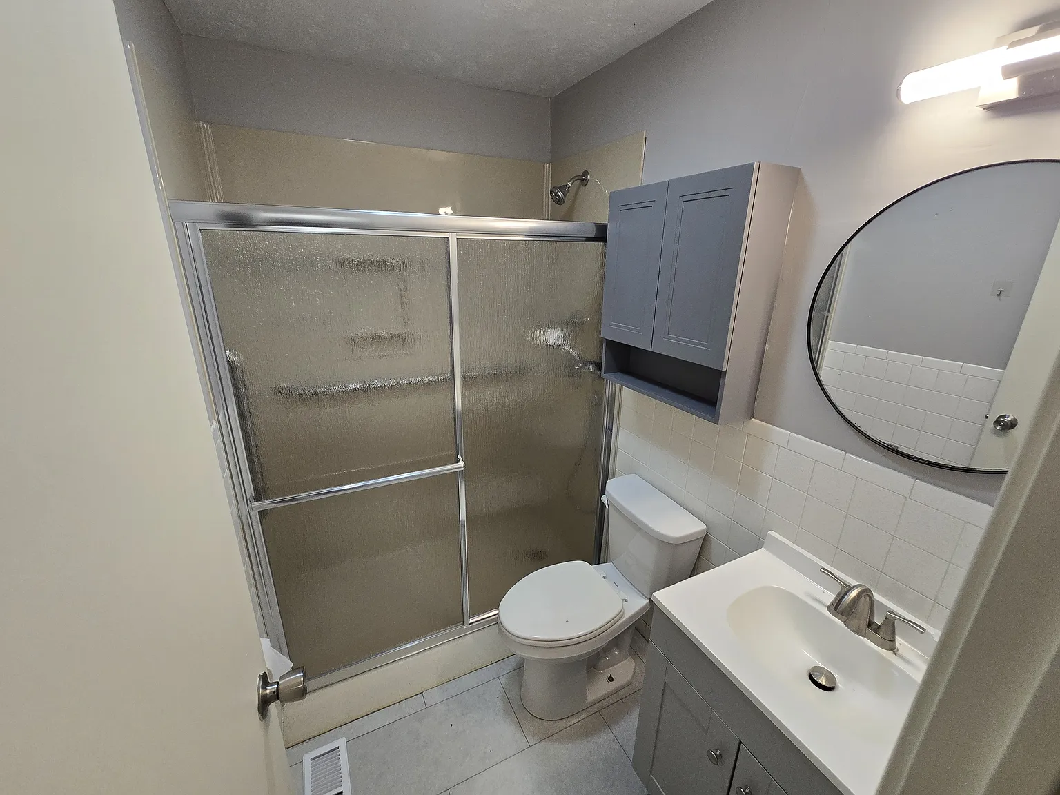 3 bed, 897 sqft, $1,250 — Photo 4