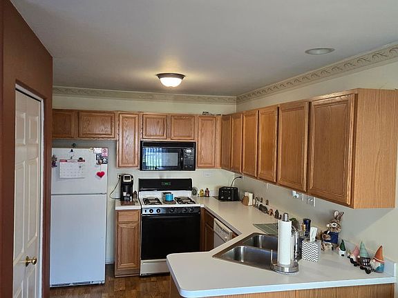 5th image of 9216 W Huntington Ct
